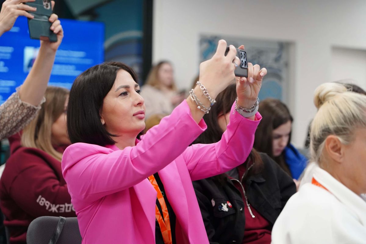 Российское общество «Знание» вовлекает жителей новых регионов в просветительскую деятельность Российское общество «Знание» вовлекает жителей новых регионов в просветительскую деятельность