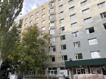 На здании общежития Луганского государственного медицинского университета начались фасадные работы