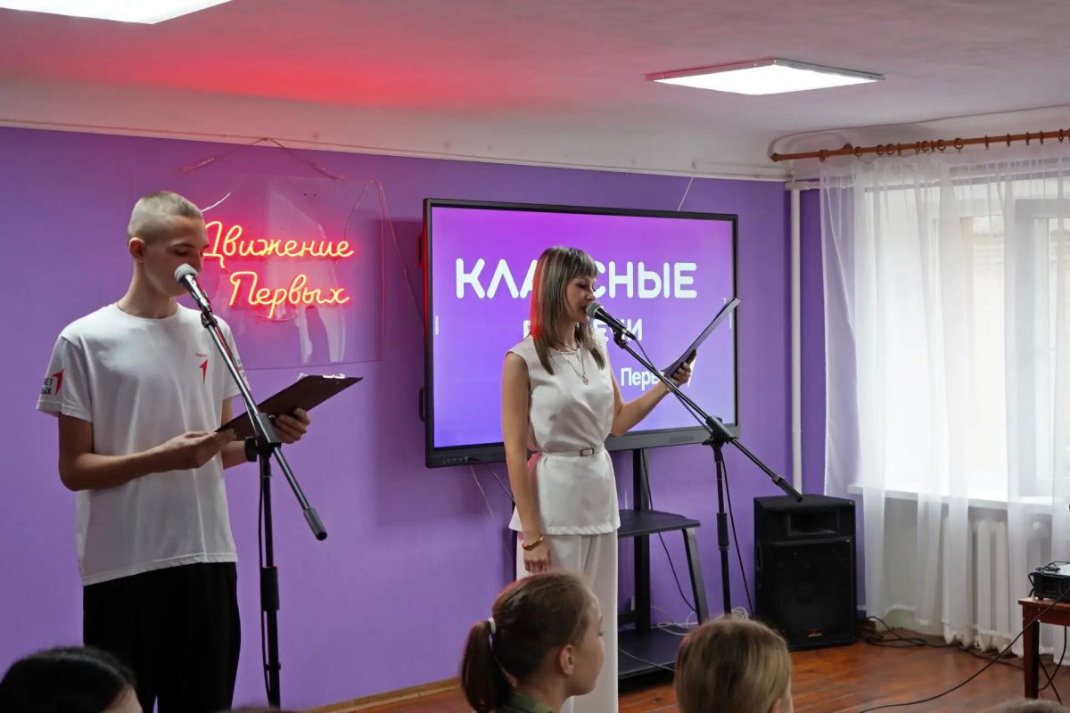 Игорь Ковальчук: Встречи с детьми всегда заряжают положительными эмоциями, а с активистами «Движения Первых» — вдвойне Игорь Ковальчук: Встречи с детьми всегда заряжают положительными эмоциями, а с активистами «Движения Первых» — вдвойне