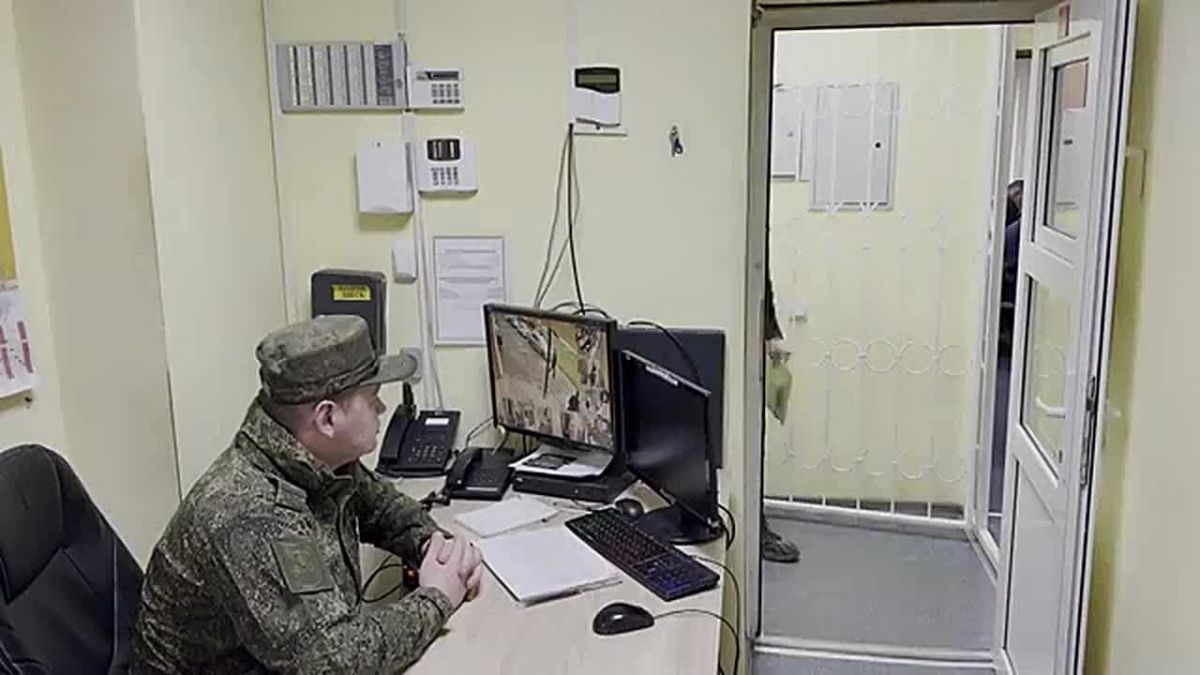 В чем преимущества военной службы по контракту?