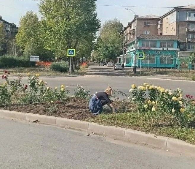 Коммунальными службами проведены работы на территории города Коммунальными службами проведены работы на территории города