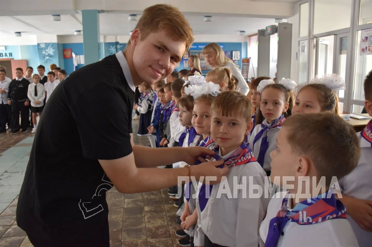 В Первомайске состоялась церемония посвящения школьников в орлята и пионеры В Первомайске состоялась церемония посвящения школьников в орлята и пионеры