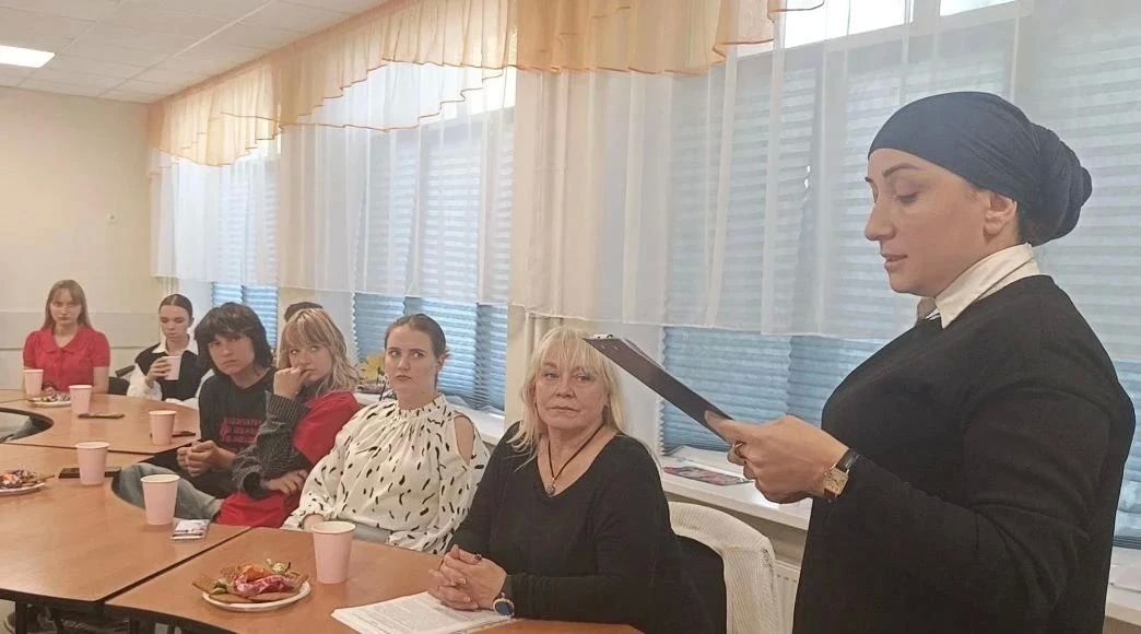 В Рубежном дан старт проекту по развитию читательской культуры молодежи В Рубежном дан старт проекту по развитию читательской культуры молодежи