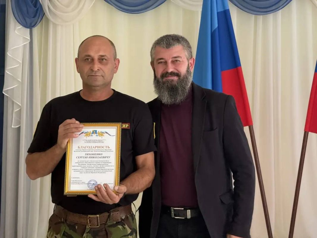 Олег Савченко: Принял участие в торжественном мероприятии, посвящённом первой годовщине со дня образования Народной дружины Меловского муниципального округа Олег Савченко: Принял участие в торжественном мероприятии, посвящённом первой годовщине со дня образования Народной дружины Меловского муниципального округа