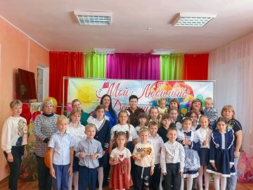С заботой и вниманием: в Чернухино поздравили работников дошкольного образования