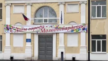 Представитель тюменской строительной компании «Артстрой» поздравил жителей Краснодонщины с праздниками