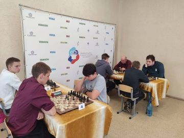 Чемпионат ЛНР по быстрым шахматам: итоги первого игрового дня