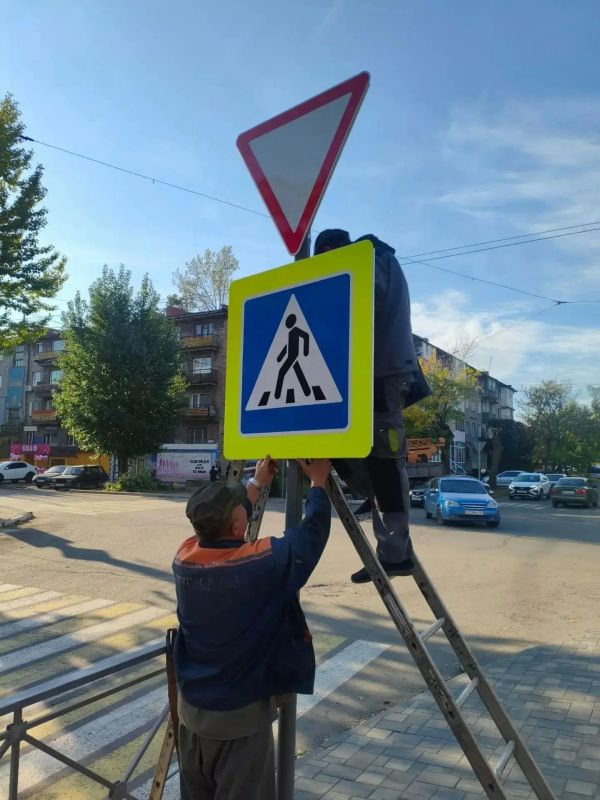 Коммунальными службами проведены работы на территории города Коммунальными службами проведены работы на территории города