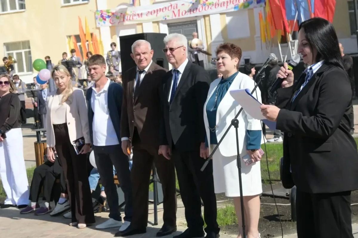 В Молодогвардейске заложили камень на месте будущего памятника участникам СВО и открыли обновлённое общественное пространство В Молодогвардейске заложили камень на месте будущего памятника участникам СВО и открыли обновлённое общественное пространство