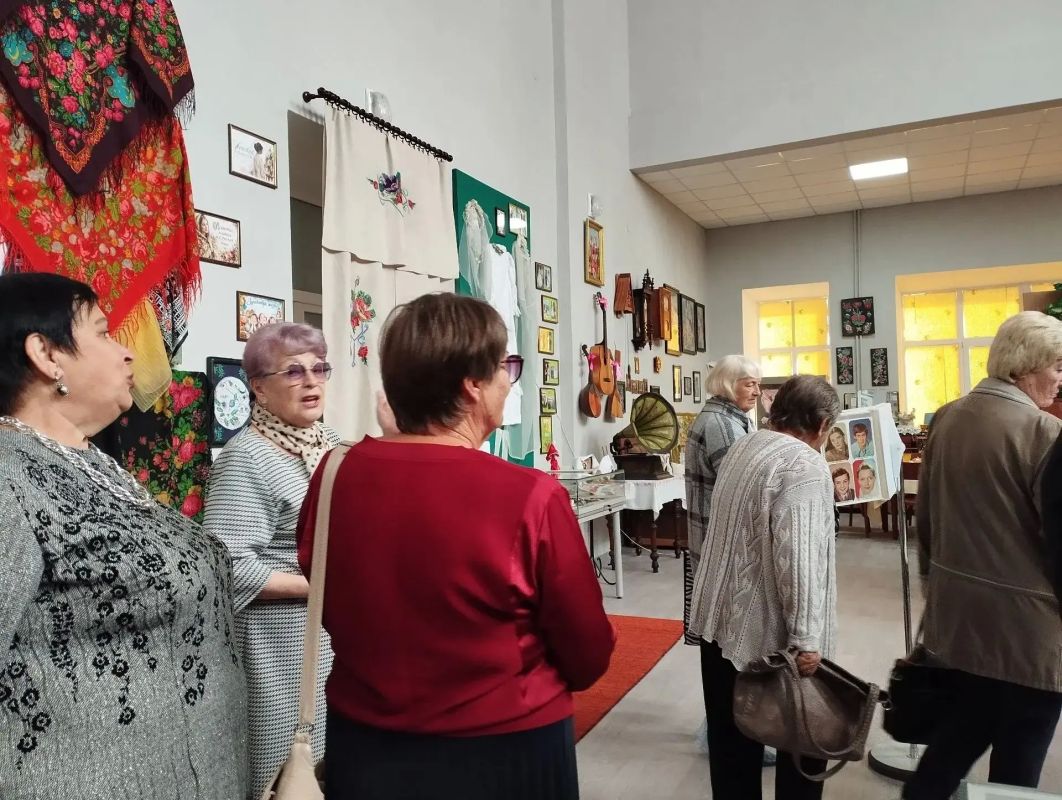 30 сентября в нашей стране отмечается памятная дата – День воссоединения Донецкой Народной Республики, Луганской Народной Республики, Запорожской и Херсонской областей с Российской Федерацией 30 сентября в нашей стране отмечается памятная дата – День воссоединения Донецкой Народной Республики, Луганской Народной Республики, Запорожской и Херсонской областей с Российской Федерацией