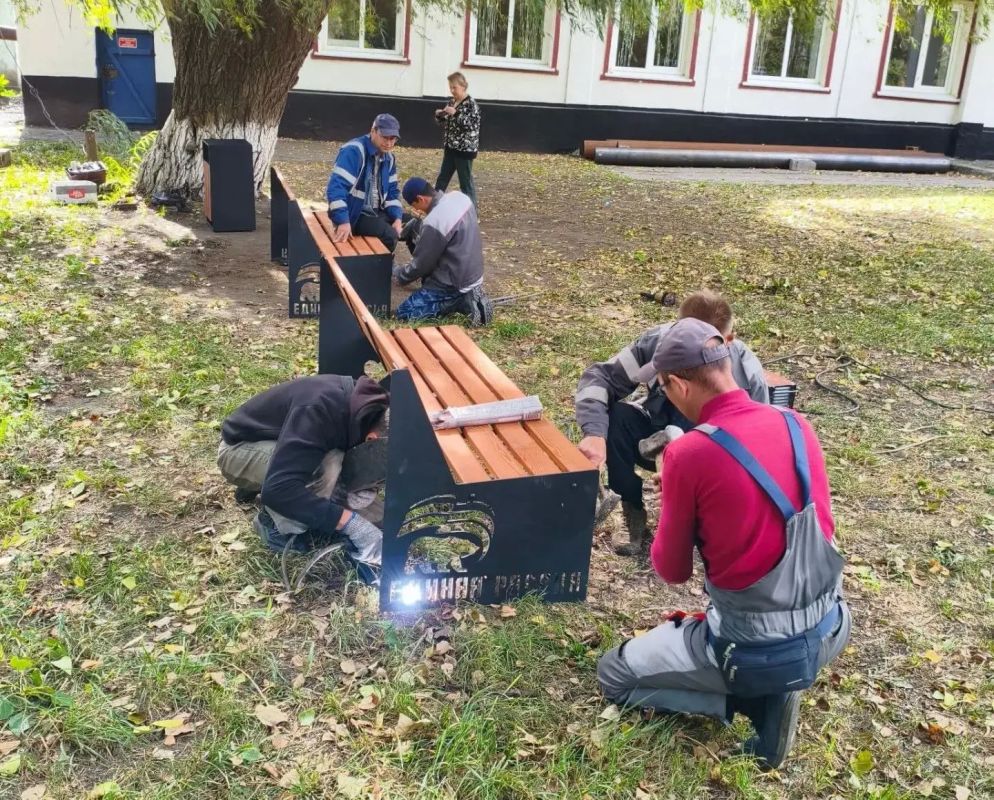 На подведомственных территориях также уделяем особое внимание не только благоустройству, но и сохранению исторической памяти На подведомственных территориях также уделяем особое внимание не только благоустройству, но и сохранению исторической памяти