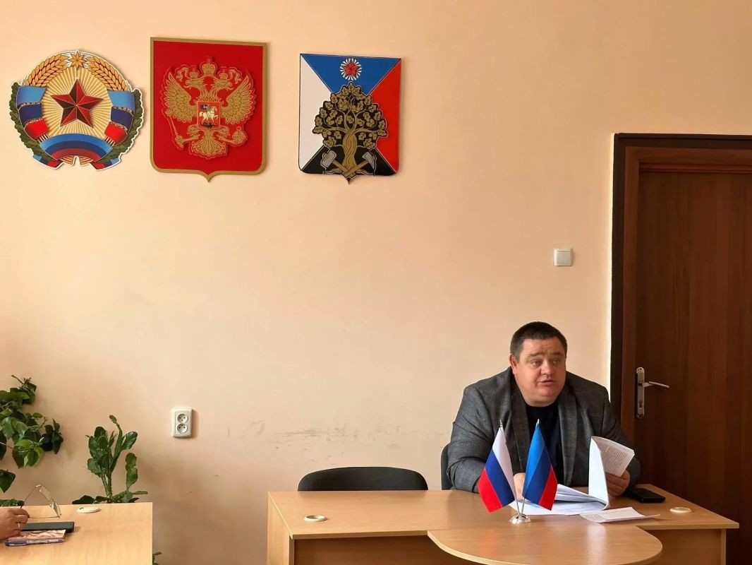 Глава городского округа город Ровеньки Андрей Рубанцов провел прием граждан