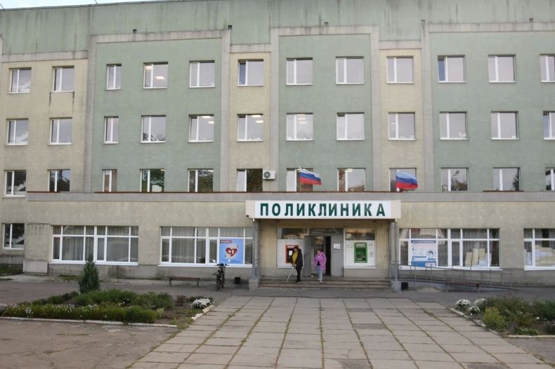 В Свердловской центральной городской многопрофильной больнице обновляют лифтовое оборудование