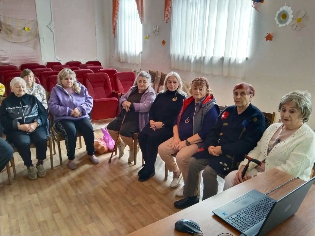 В преддверии исторической даты 30 сентября — День воссоединения ДНР, ЛНР, Запорожской и Херсонской областей с Российской Федерацией — сотрудниками МБУК «Центральная библиотека города Рубежное» был проведен Час истории... В преддверии исторической даты 30 сентября — День воссоединения ДНР, ЛНР, Запорожской и Херсонской областей с Российской Федерацией — сотрудниками МБУК «Центральная библиотека города Рубежное» был проведен Час истории...