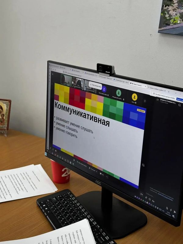 Мосты, сказки и живой оркестр: как прошел видеомост оренбуржцев с коллегами из Перевальска Мосты, сказки и живой оркестр: как прошел видеомост оренбуржцев с коллегами из Перевальска