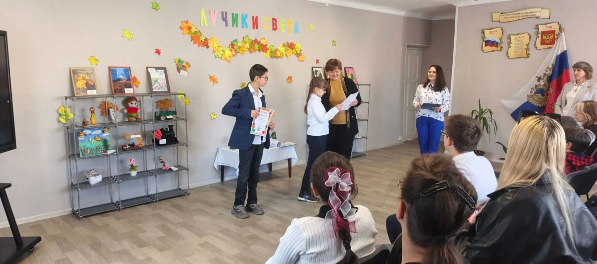 «Лучики света»: праздник творчества и силы духа в Ровеньках