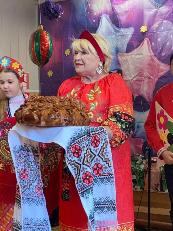 В населённых пунктах Энгельсово, Таловое и Верхнешевыревка прошли тёплые, душевные и по-настоящему праздничные мероприятия, посвящённые Дню посёлка и Дню села В населённых пунктах Энгельсово, Таловое и Верхнешевыревка прошли тёплые, душевные и по-настоящему праздничные мероприятия, посвящённые Дню посёлка и Дню села