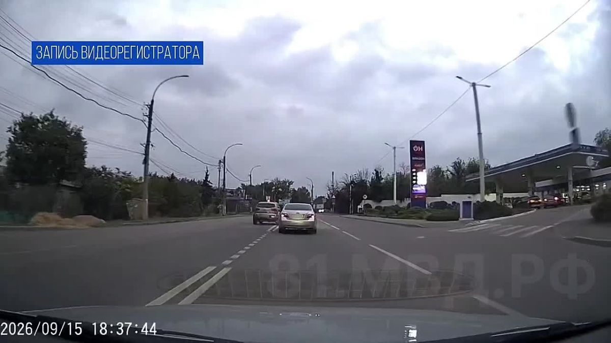 Луганские госавтоинспекторы привлекли к ответственности водителя, выехавшего на полосу встречного движения