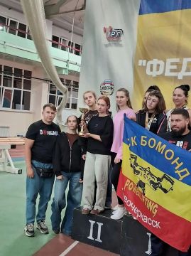 Андрей Рубанцов: РОВЕНЬКОВСКИЕ ПАУЭРЛИФТЕРЫ — С ПРИЗОВЫМ РЕЗУЛЬТАТОМ!