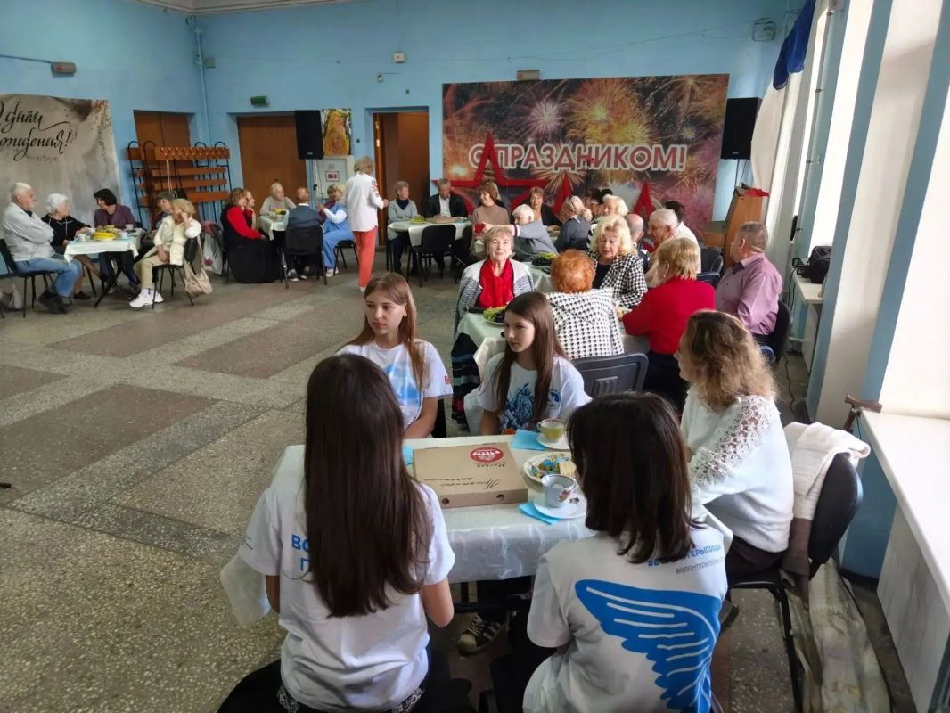 Во славу старшего поколения! Во славу старшего поколения!