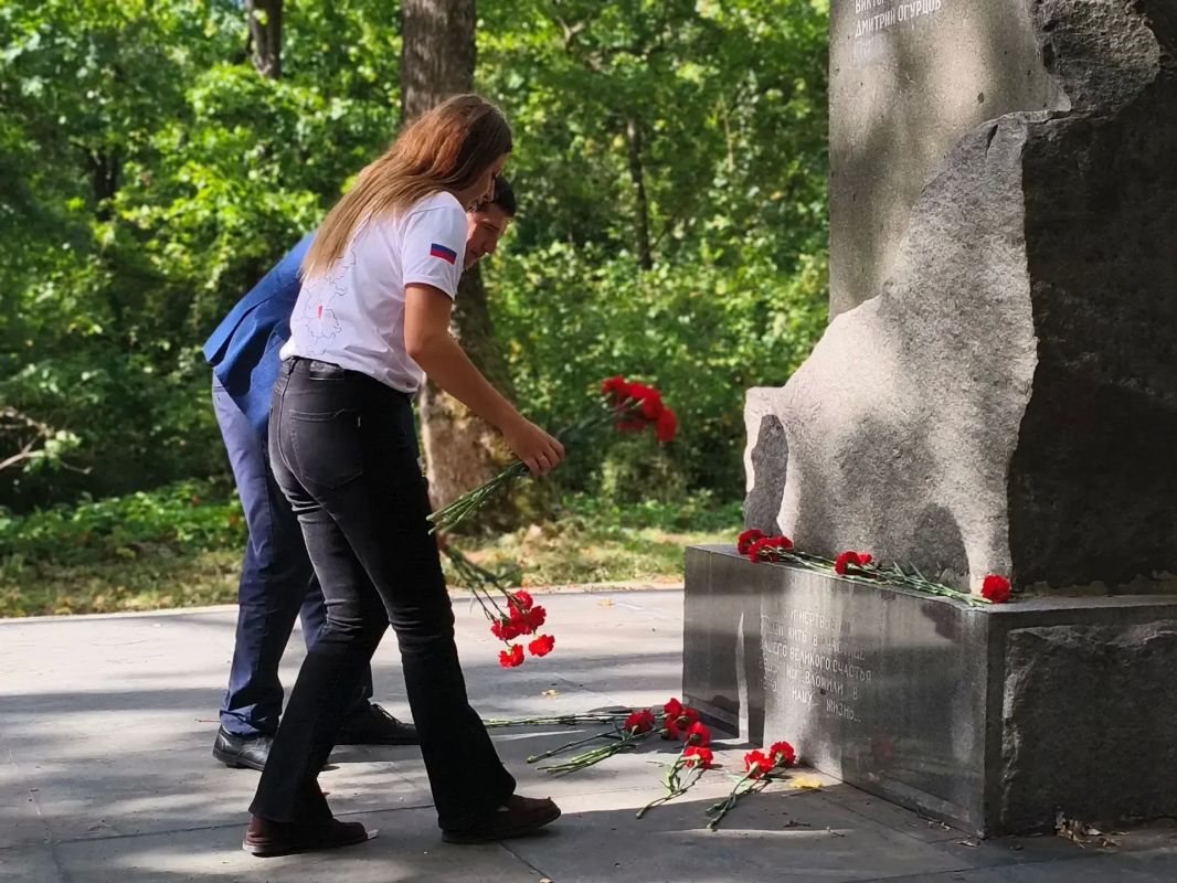Ровеньки помнят. 84 года подвигу «Молодой гвардии»