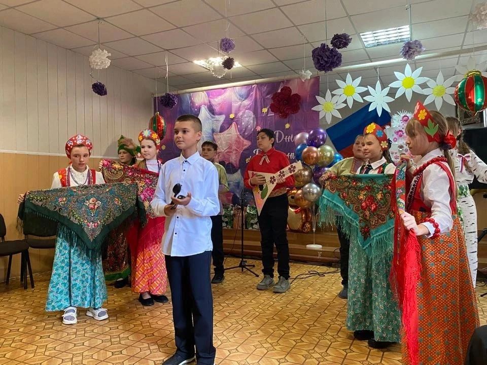 В населённых пунктах Энгельсово, Таловое и Верхнешевыревка прошли тёплые, душевные и по-настоящему праздничные мероприятия, посвящённые Дню посёлка и Дню села В населённых пунктах Энгельсово, Таловое и Верхнешевыревка прошли тёплые, душевные и по-настоящему праздничные мероприятия, посвящённые Дню посёлка и Дню села