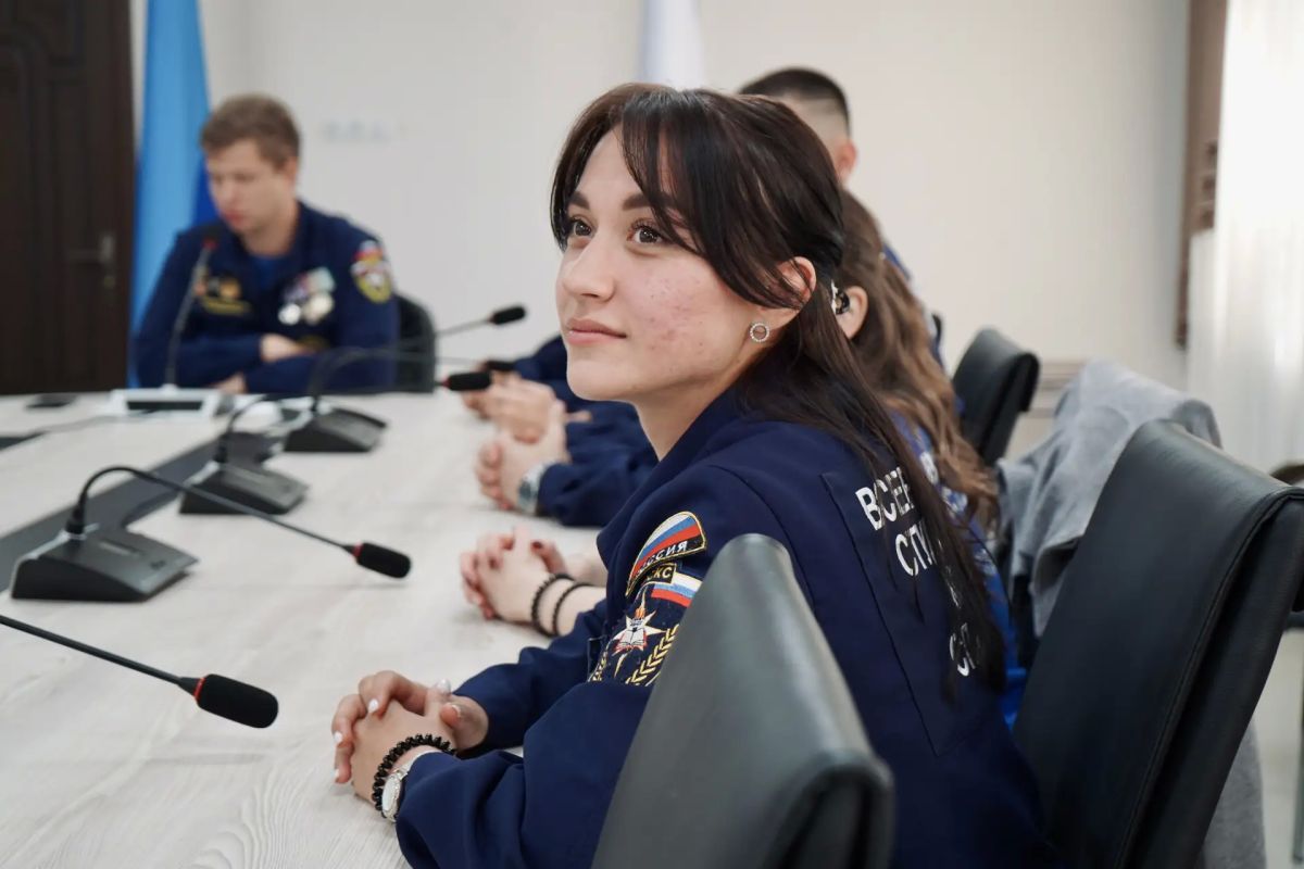 Объединяя сердца и опыт: онлайн-конференция ко Дню воссоединения с участием добровольцев ВСКС Объединяя сердца и опыт: онлайн-конференция ко Дню воссоединения с участием добровольцев ВСКС