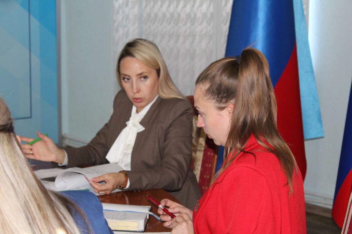 Сегодня, 29 сентября 2026, состоялось очередное заседание муниципальной комиссии по делам несовершеннолетних и защите их прав при Администрации муниципального округа муниципальное образование Краснодонский муниципальный... Сегодня, 29 сентября 2026, состоялось очередное заседание муниципальной комиссии по делам несовершеннолетних и защите их прав при Администрации муниципального округа муниципальное образование Краснодонский муниципальный...