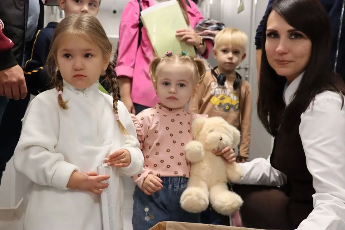 Яна Сылкина: Акция "Коробка храбрости" стала уже доброй традицией в Северодонецке Яна Сылкина: Акция "Коробка храбрости" стала уже доброй традицией в Северодонецке