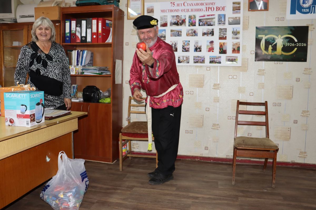 В Стаханове отметили 100-летие Всероссийского общества глухих В Стаханове отметили 100-летие Всероссийского общества глухих