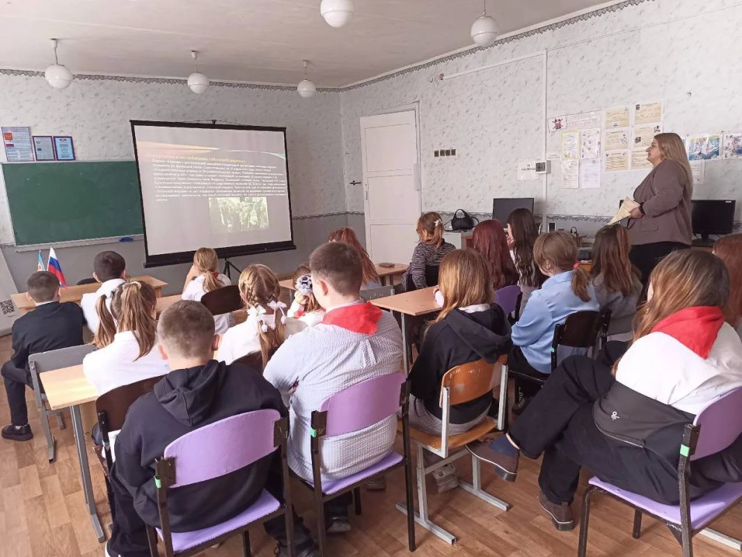 В строю бессмертных»: память о «Молодой гвардии» жива В строю бессмертных»: память о «Молодой гвардии» жива