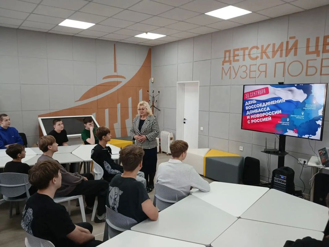 Мы будем помнить ваш подвиг вечно! Мы будем помнить ваш подвиг вечно!