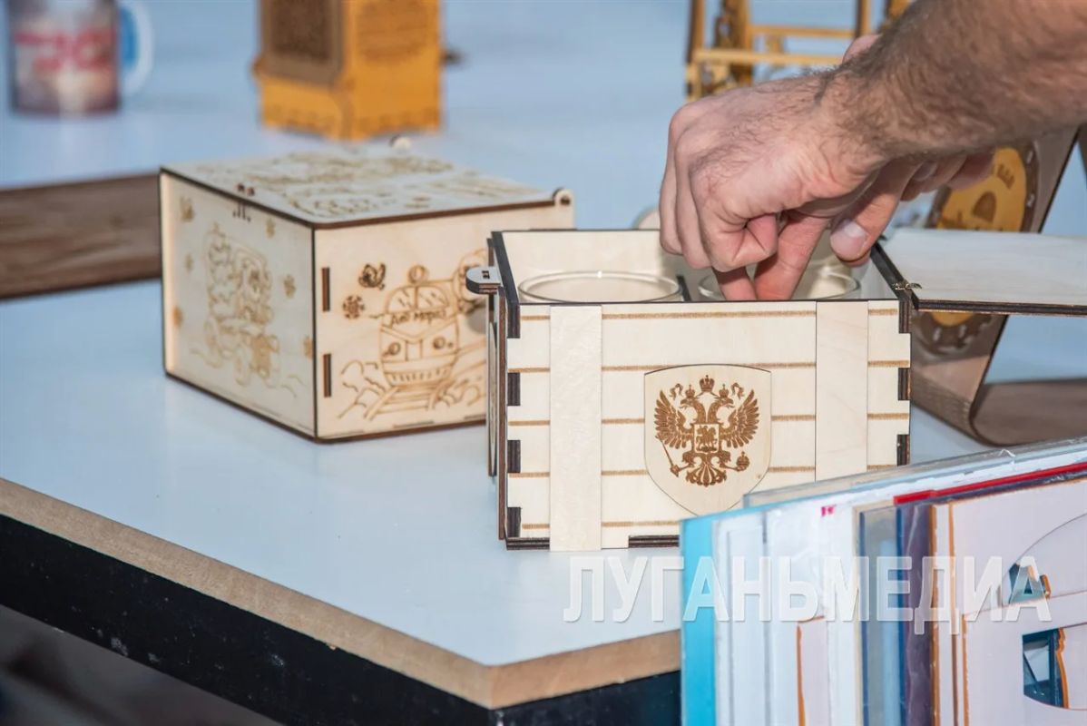 Студенты Луганского колледжа ИТ познакомились с миром «Госрекламы» Студенты Луганского колледжа ИТ познакомились с миром «Госрекламы»