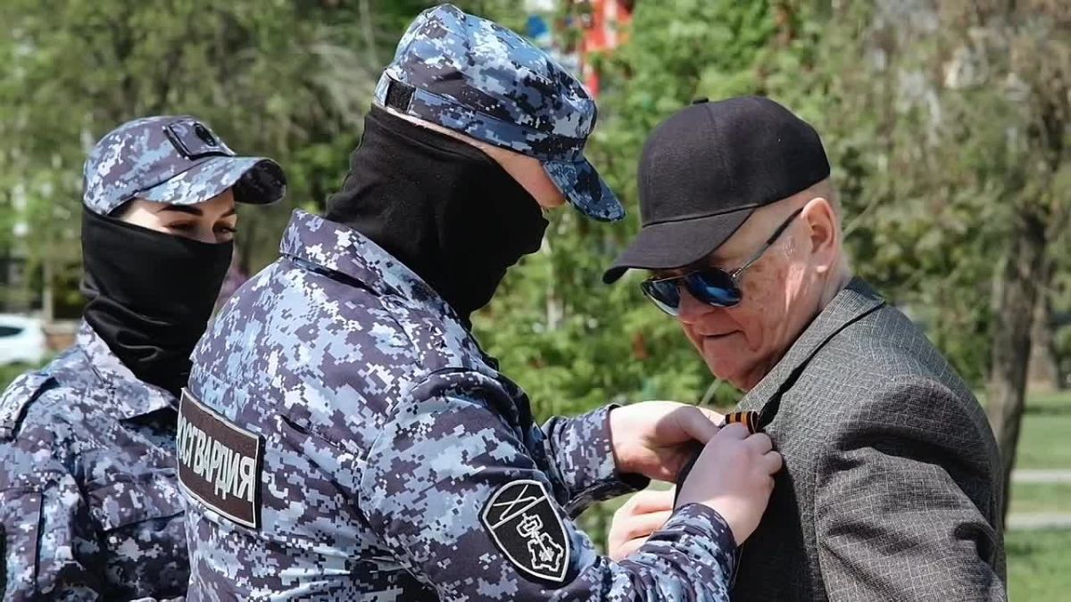 Росгвардейцы подготовили тематическое видео по случаю Дня воссоединения Луганщины с Россией