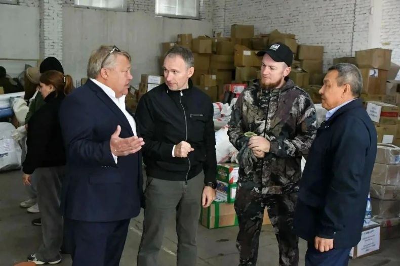 Новую партию гумгруза отправили из Хакасии в ЛНР Новую партию гумгруза отправили из Хакасии в ЛНР