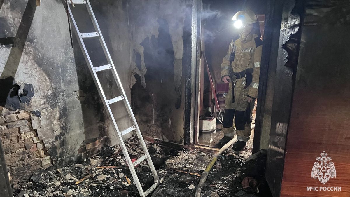 В Алчевске на пожаре погибла пенсионерка В Алчевске на пожаре погибла пенсионерка