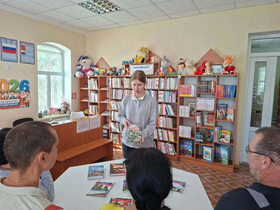 В учреждениях культуры Старобельского муниципального округа прошли мероприятия, посвящённые Дню воссоединения Донецкой Народной Республики, Луганской Народной Республики, Запорожской области и Херсонской области с Российской... В учреждениях культуры Старобельского муниципального округа прошли мероприятия, посвящённые Дню воссоединения Донецкой Народной Республики, Луганской Народной Республики, Запорожской области и Херсонской области с Российской...