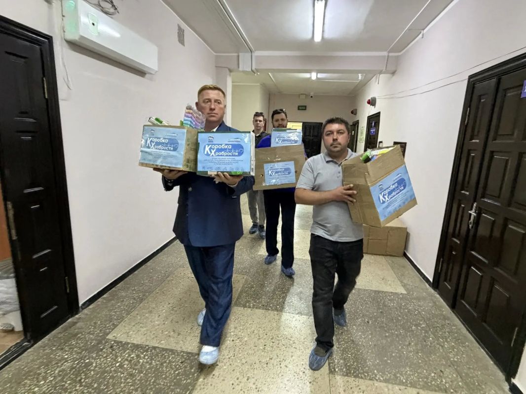 В республике подошла к концу замечательная инициатива сторонников «Единой России» – «Коробка храбрости» В республике подошла к концу замечательная инициатива сторонников «Единой России» – «Коробка храбрости»