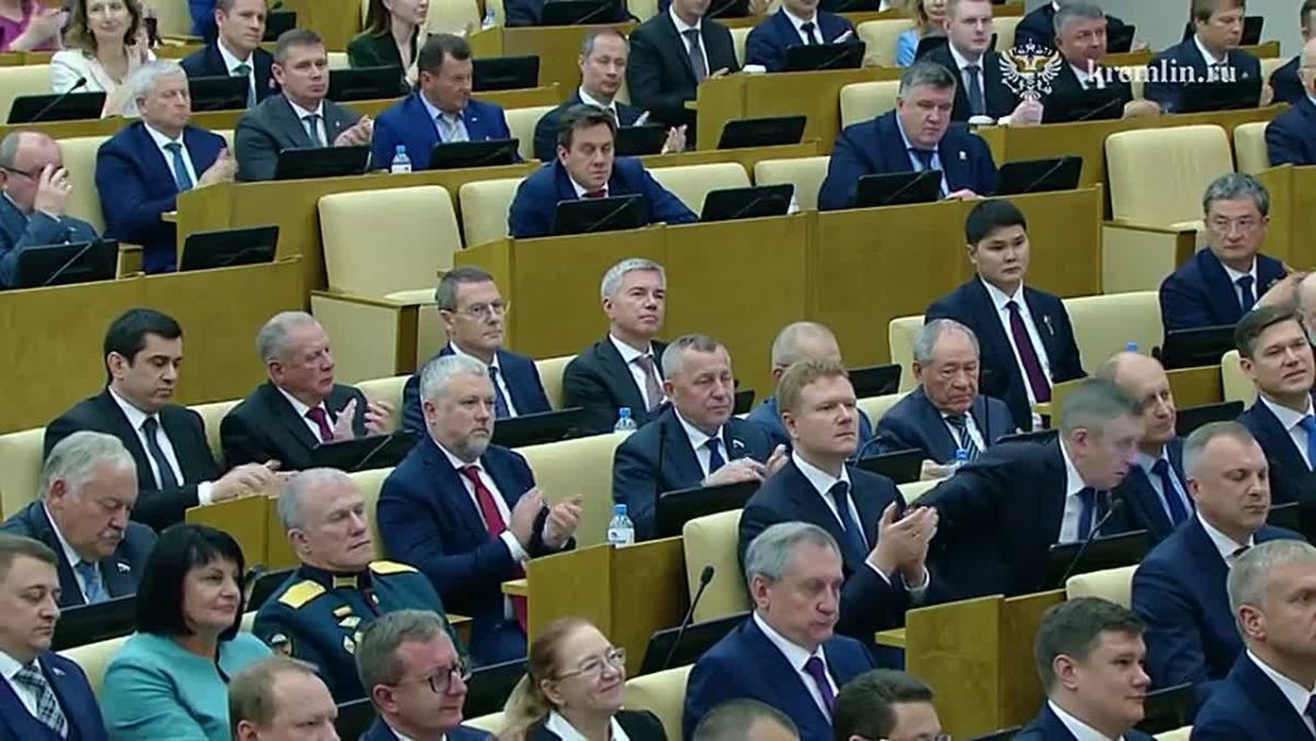 Владимир Путин поздравил граждан России с Днём воссоединения Донецкой, Луганской народных республик, Запорожской и Херсонской областей с Российской Федерацией, который отмечается 30 сентября