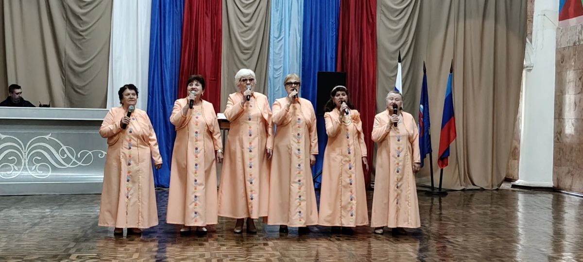 30 сентября в Молодогвардейском Дворце культуры «Юность» состоялась праздничная концертная программа «Важный день для каждого из нас!», посвящённая годовщине подписания в Кремле договоров о принятии новых территорий в состав... 30 сентября в Молодогвардейском Дворце культуры «Юность» состоялась праздничная концертная программа «Важный день для каждого из нас!», посвящённая годовщине подписания в Кремле договоров о принятии новых территорий в состав...