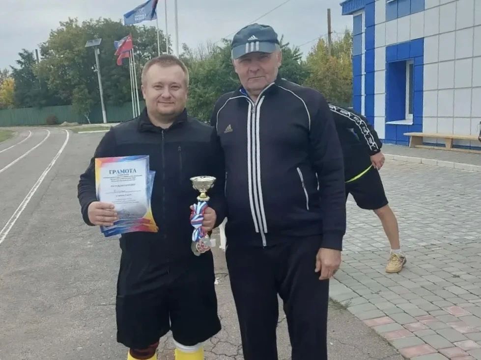 На стадионе «Строитель» кипели настоящие спортивные страсти! «Спорт для всех» провел турнир по мини-футболу На стадионе «Строитель» кипели настоящие спортивные страсти! «Спорт для всех» провел турнир по мини-футболу