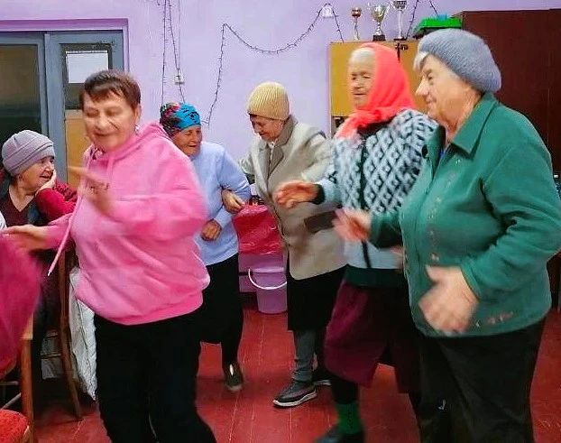 «Свет в каждом сердце» — праздник для старшего поколения в Литвиновском СДК Беловодского округа прошли душевные чайные посиделки «Свет в каждом сердце» — праздник для старшего поколения в Литвиновском СДК Беловодского округа прошли душевные чайные посиделки