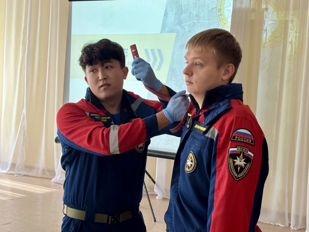 Жизненно важные занятия продолжаются Жизненно важные занятия продолжаются