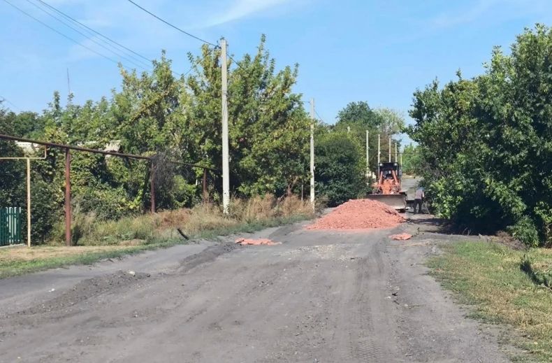В посёлке городского типа Бирюково провели работы по планировке уличных дорог