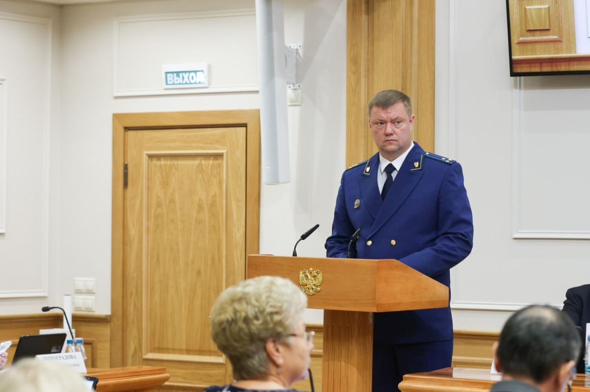 Председатель Комитета СФ по конституционному законодательству и государственному строительству Андрей Клишас в ходе пленарного заседания доложил о результатах рассмотрения представленных Президентом Российской Федерации для...