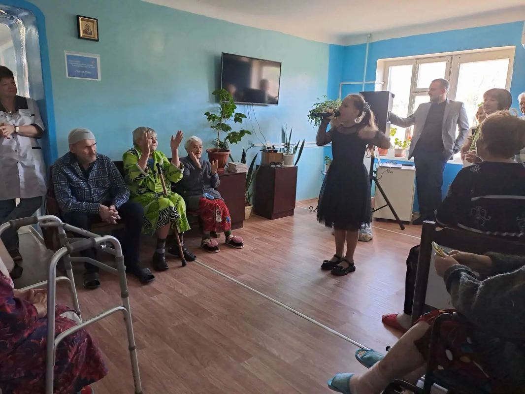 Согрели теплом своих сердец Согрели теплом своих сердец