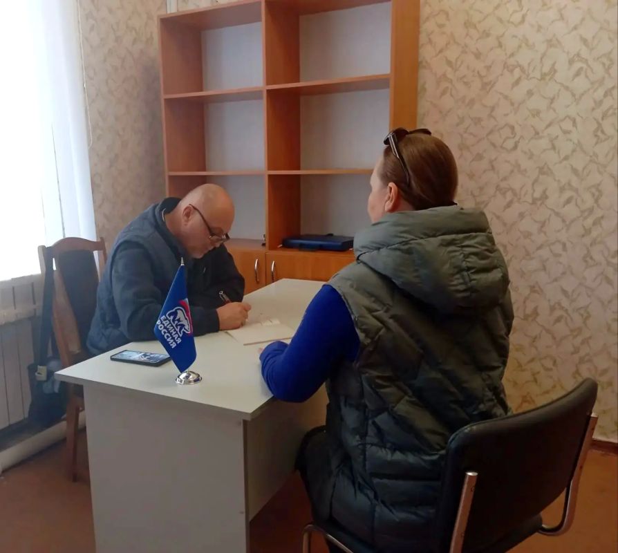 Сегодня провел прием граждан