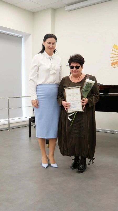 Яна Пащенко поздравила педагогов музыкальных школ Яна Пащенко поздравила педагогов музыкальных школ
