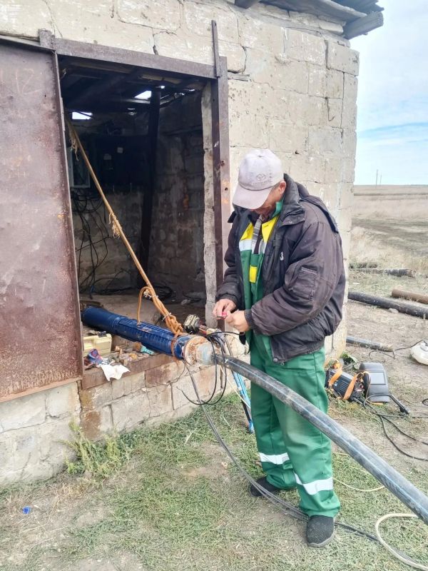 Владимир Чернев: Несмотря на сложную оперативную обстановку, специалисты МБУ Центр «Благоустройство» в штатном режиме выполняют плановые и аварийные работы по содержанию водопроводных и канализационных систем Старобельского... Владимир Чернев: Несмотря на сложную оперативную обстановку, специалисты МБУ Центр «Благоустройство» в штатном режиме выполняют плановые и аварийные работы по содержанию водопроводных и канализационных систем Старобельского...