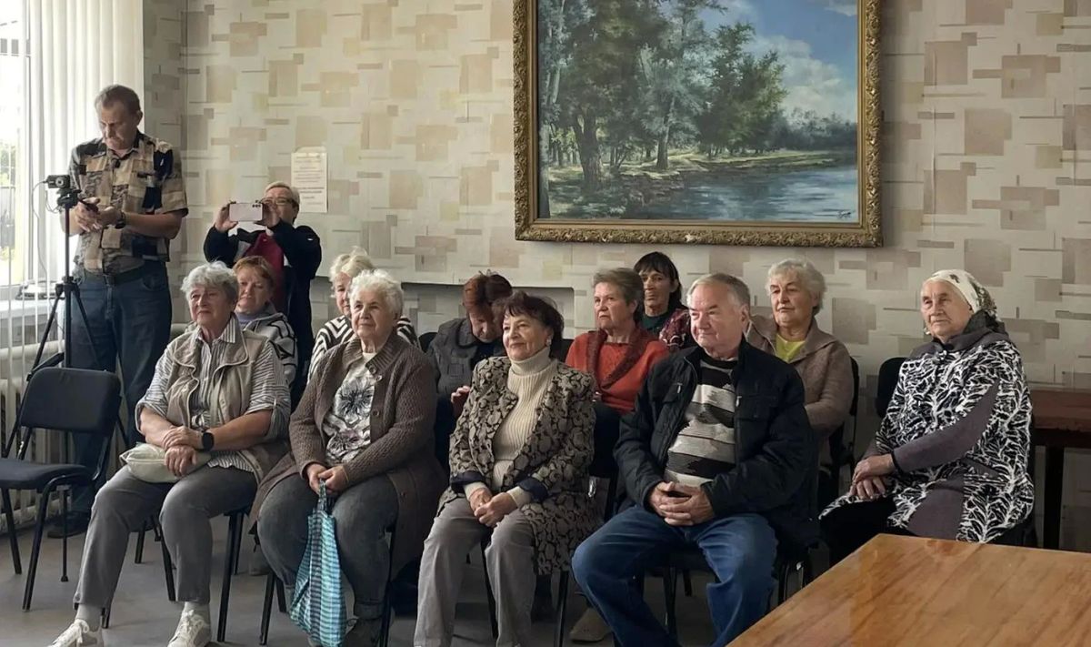 2 октября в структурном подразделении МБУ «Краснодонский городской Дворец культуры имени “Молодой гвардии”» — Клубе активного отдыха посёлка Великий Лог — состоялась праздничная концертная программа, посвящённая 264-й... 2 октября в структурном подразделении МБУ «Краснодонский городской Дворец культуры имени “Молодой гвардии”» — Клубе активного отдыха посёлка Великий Лог — состоялась праздничная концертная программа, посвящённая 264-й...